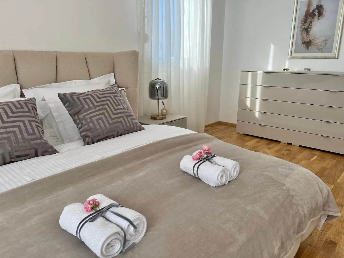 Hagne Deluxe Apartment Split